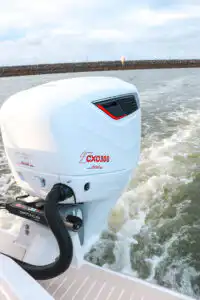 Herley Boats Elite 8 powered by Cox V8 300 Diesel Outboard 5