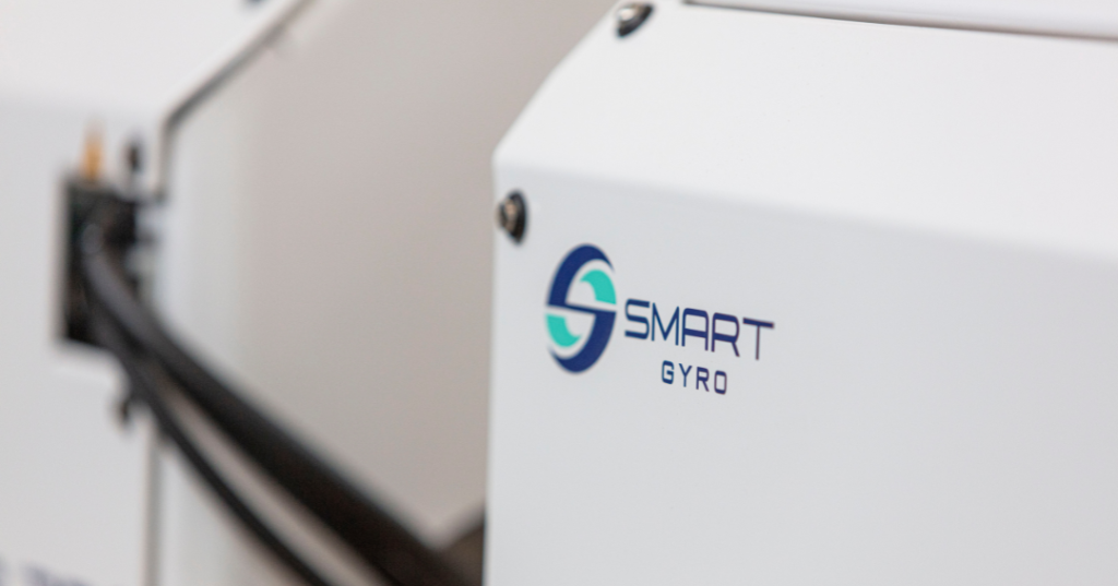 Bluegame partnered with Smartgyro to enhance the stability of their new luxury BGM75 catamaran