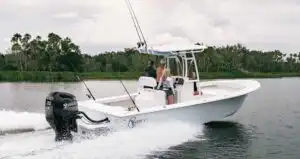 img outboards 01 01 CROP